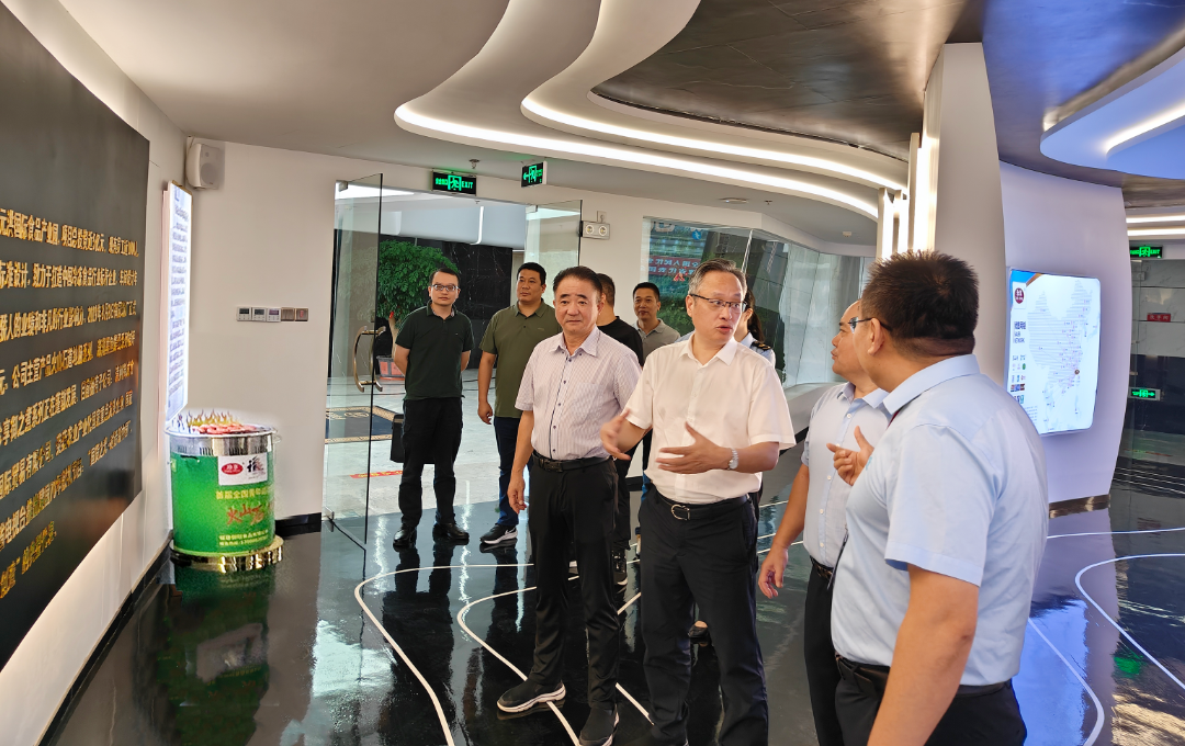 推動高(gāo)質量發展 共建質量強省|熱(rè)烈歡迎福州市(shì)市(shì)場(chǎng)監管局黨組書(shū)記、局長(cháng)陳宗勝一(yī)行(xíng)莅臨禦冠考察調研！